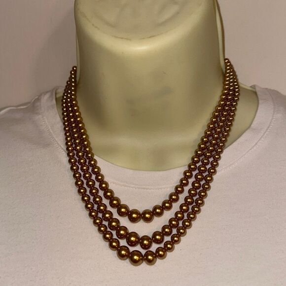Vintage 50s/60s 3 strand golden pearl necklace - Picture 1 of 4